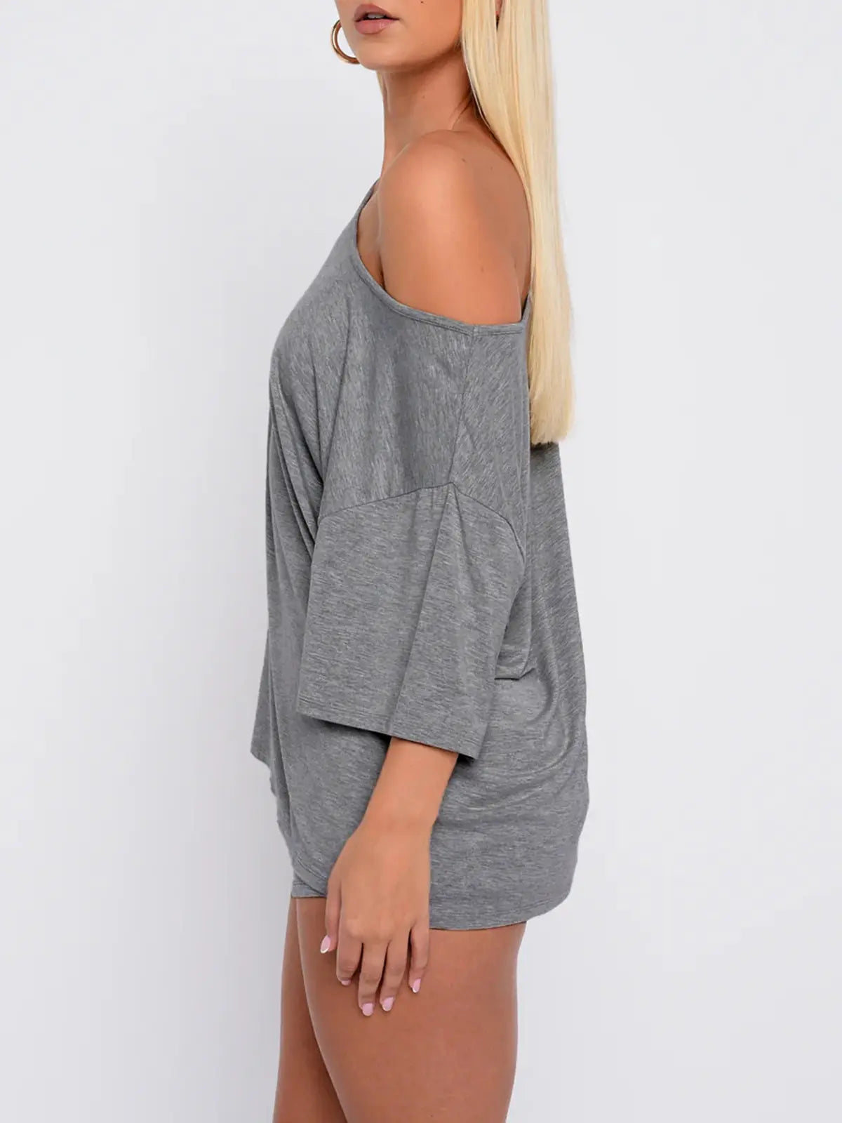 Fisoew Women’S Casual Two Piece Lounge Set off Shoulder Top & Fitted Shorts Springtok Springstatements